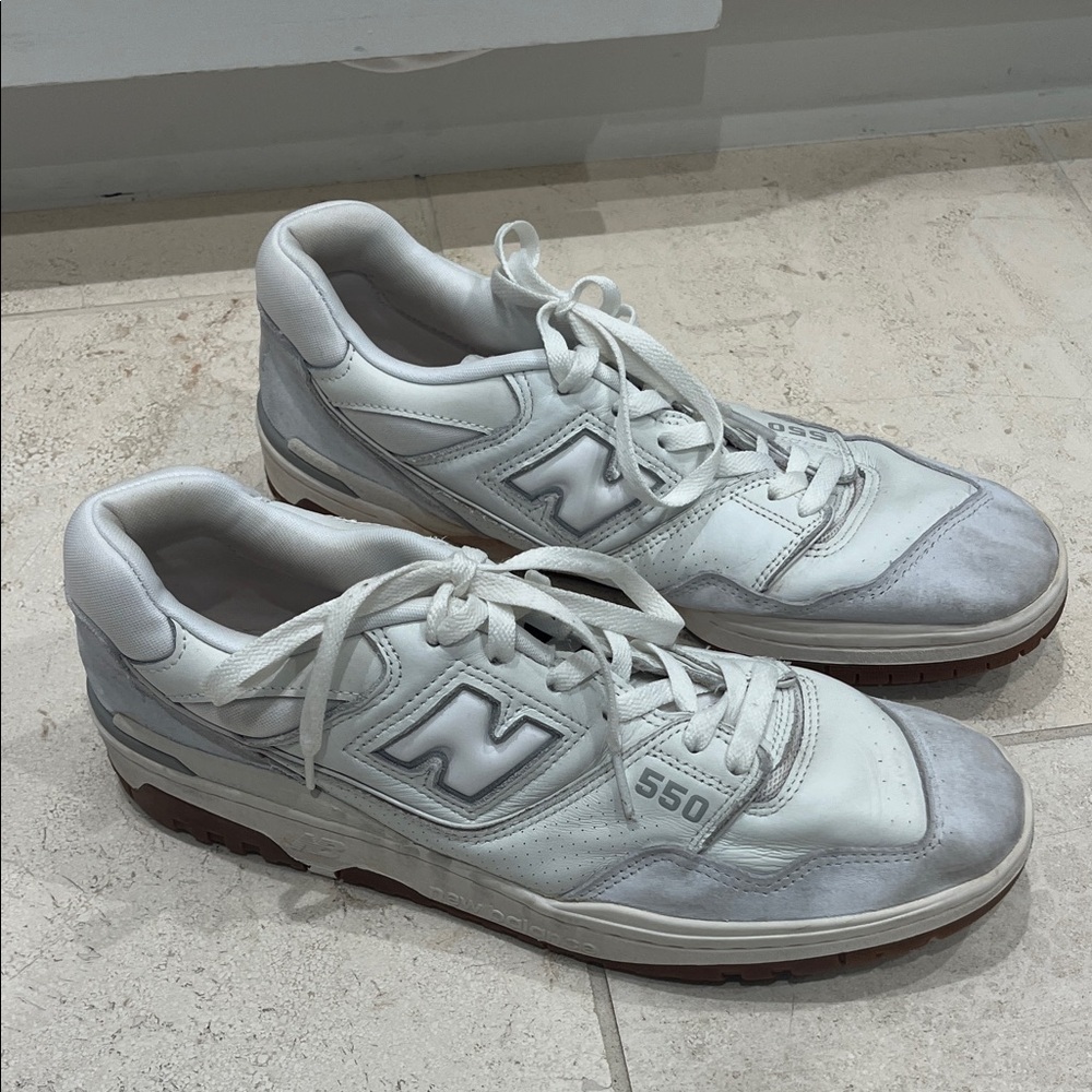 New Balance Men's Gray and White 550 Sneakers